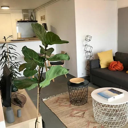 Chez Isa, Loft 55m2, Jardin, Vue, Parking, Entree Autonome * Ceyrat