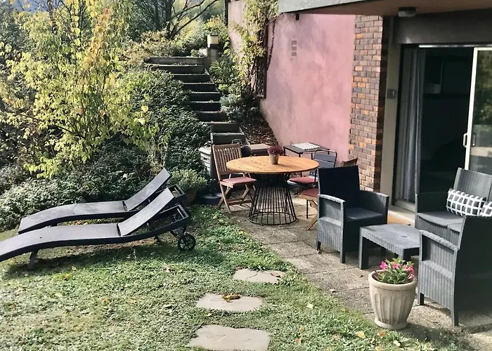 Chez Isa, Loft 55m2, Jardin, Vue, Parking, Entrée Autonome Maison d'hôtes