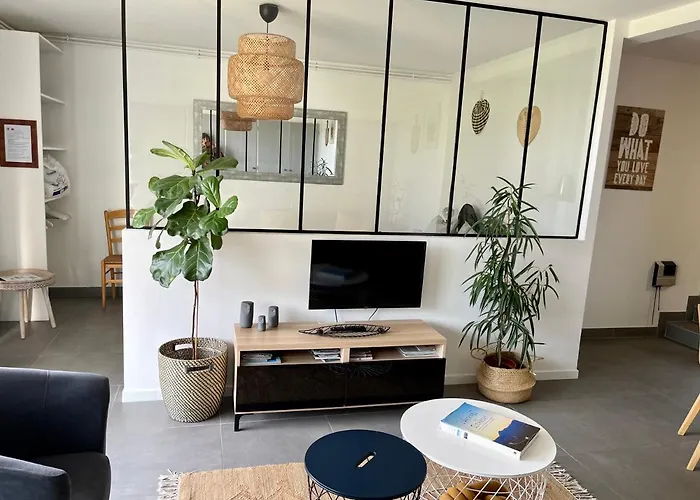 Chez Isa, Loft 55m2, Jardin, Vue, Parking, Entrée Autonome 3* Ceyrat